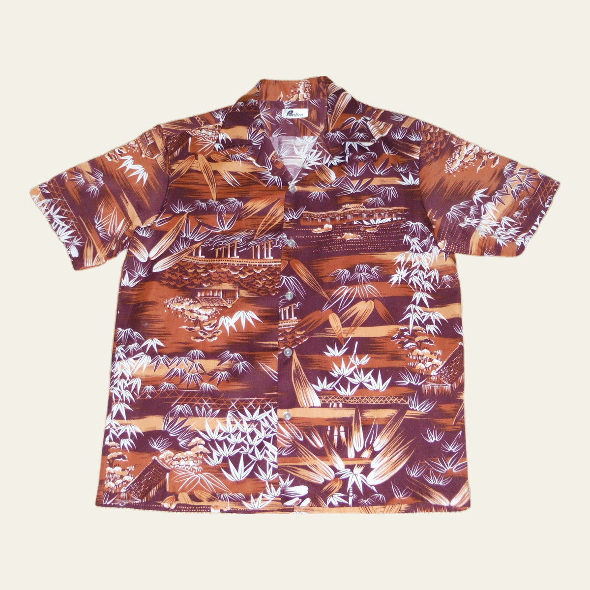 Vintage men's Aloha shirt by Pacifica Hawaii.  Rayon, Size: Mens Small