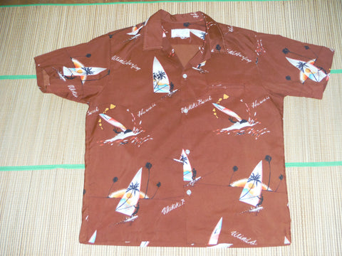 Vintage Men's Aloha shirt by Shoreline Hawaii.  Rayon, Size: Mens Small