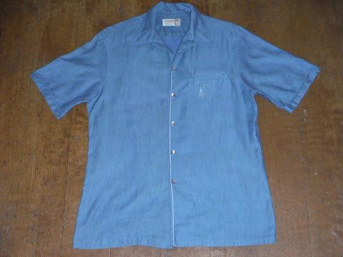 Vintage Men's Aloha shirt by Iolani.  Cotton blend, Size: Mens Medium